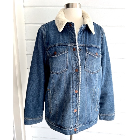 Madewell Jackets & Blazers - MADEWELL Oversized Shearling Lined Denim Trucker Jacket - M
